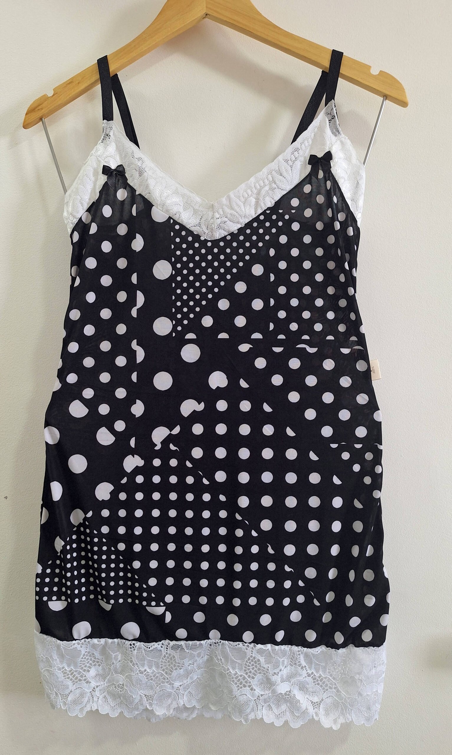 Camisola em Liganete Estampada com Renda